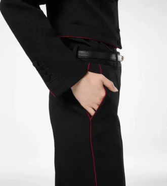 パイピング付きシャープなウールギャバジン オフィサーパンツ