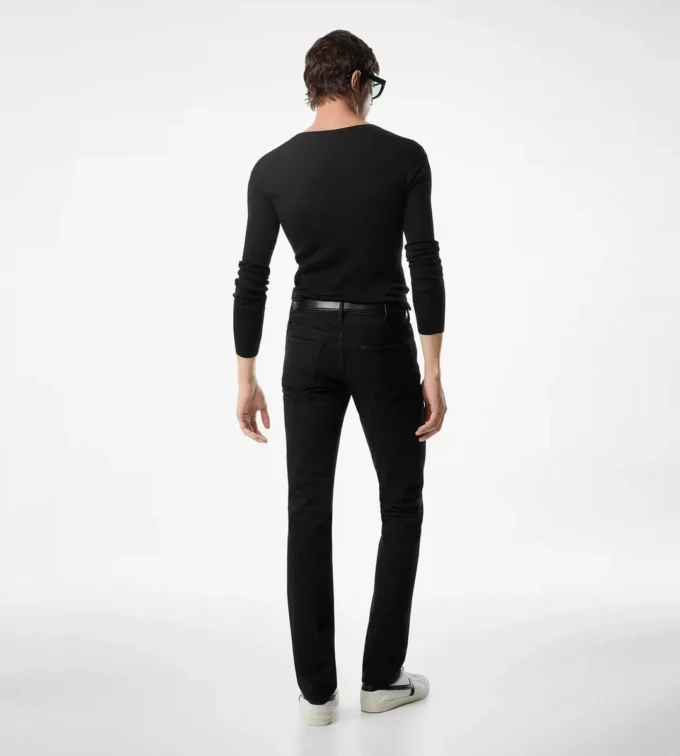 ブラック ストレッチ ストレートフィット デニム