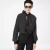 ポルカドットシルククレープ・ド・シンのラバリエールチュニックトップ（タキシードディテール付き）
